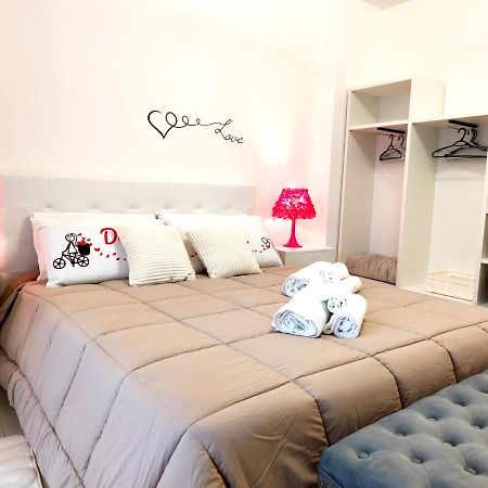 Deluxe Alba Apartment Locorotondo Bagian luar foto