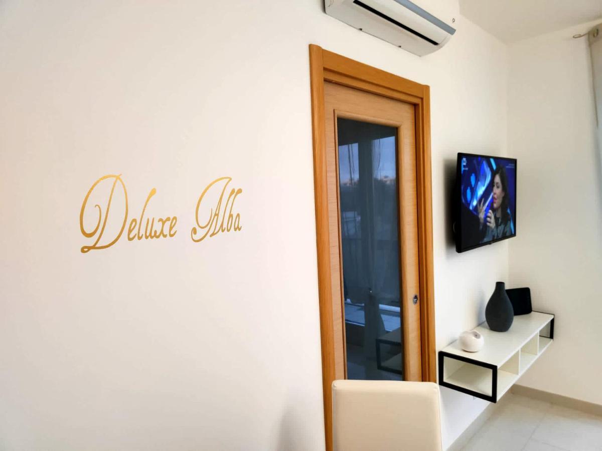 Deluxe Alba Apartment Locorotondo Bagian luar foto