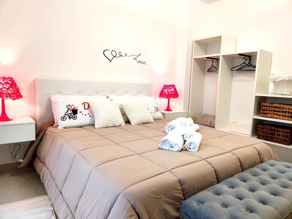 Deluxe Alba Apartment Locorotondo Bagian luar foto